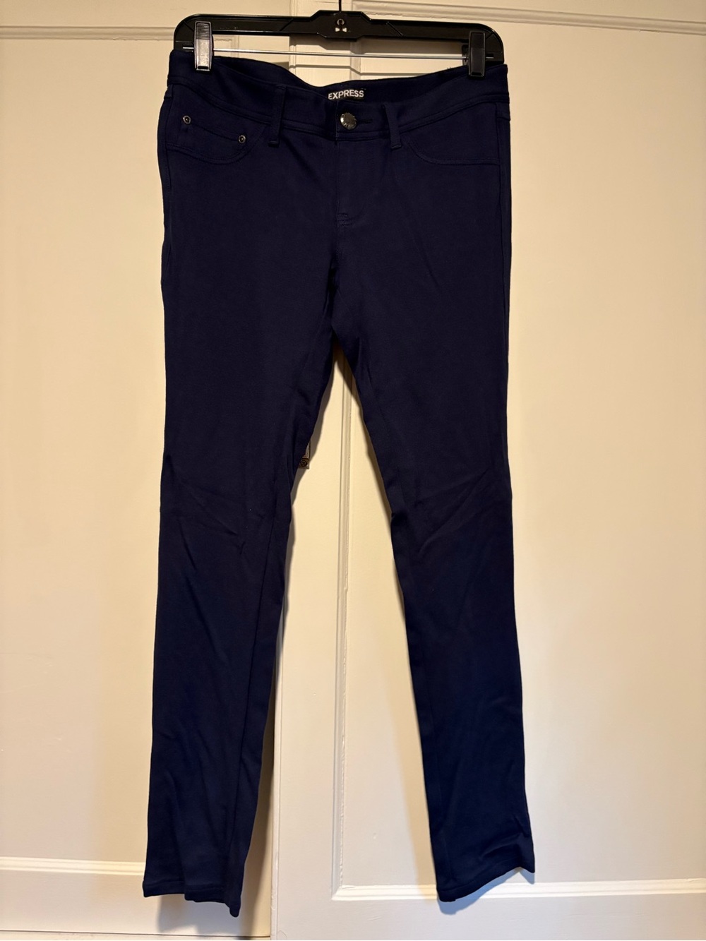 Express Navy Low-Rise Legging Pants